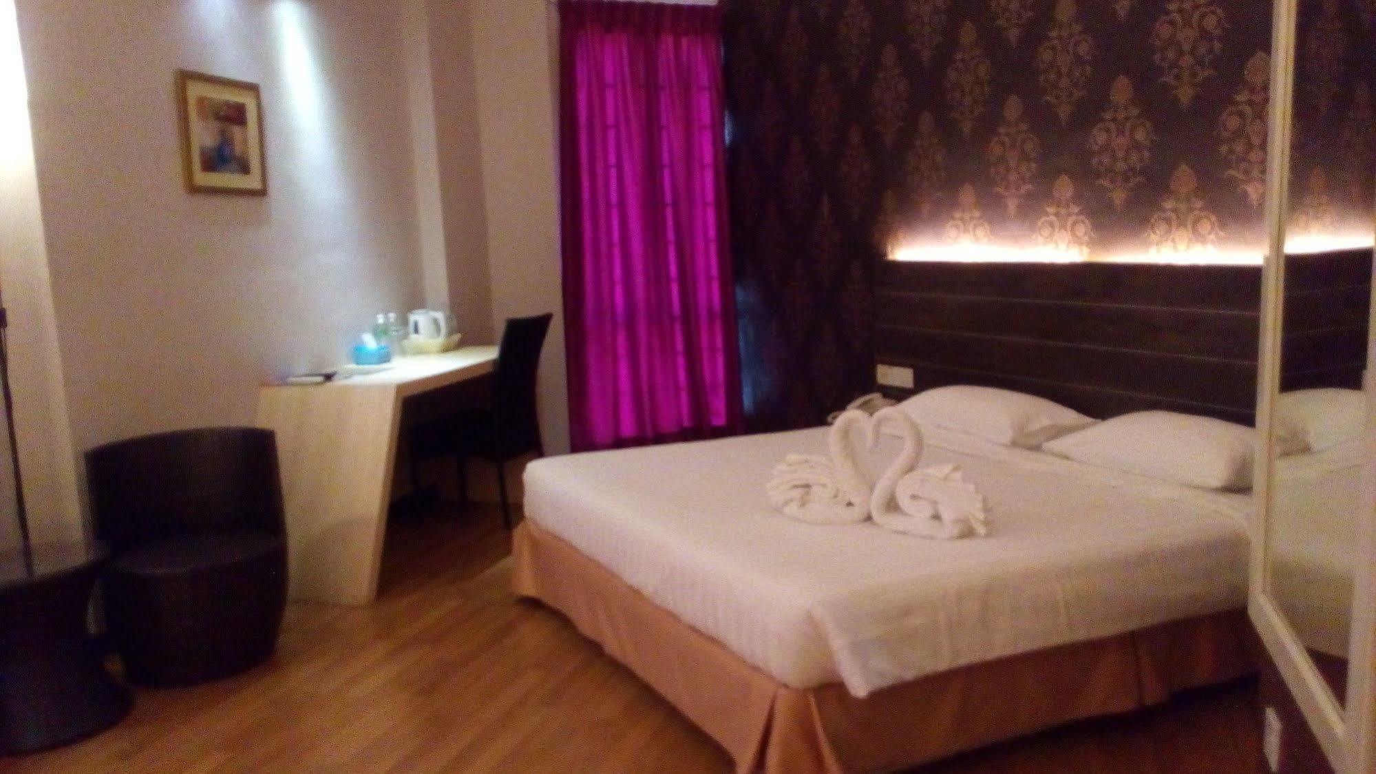 Garden View Hotel Bahau Dış mekan fotoğraf