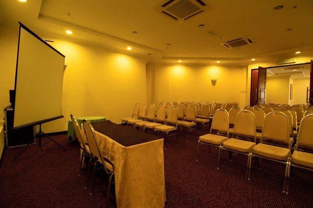 Garden View Hotel Bahau Dış mekan fotoğraf